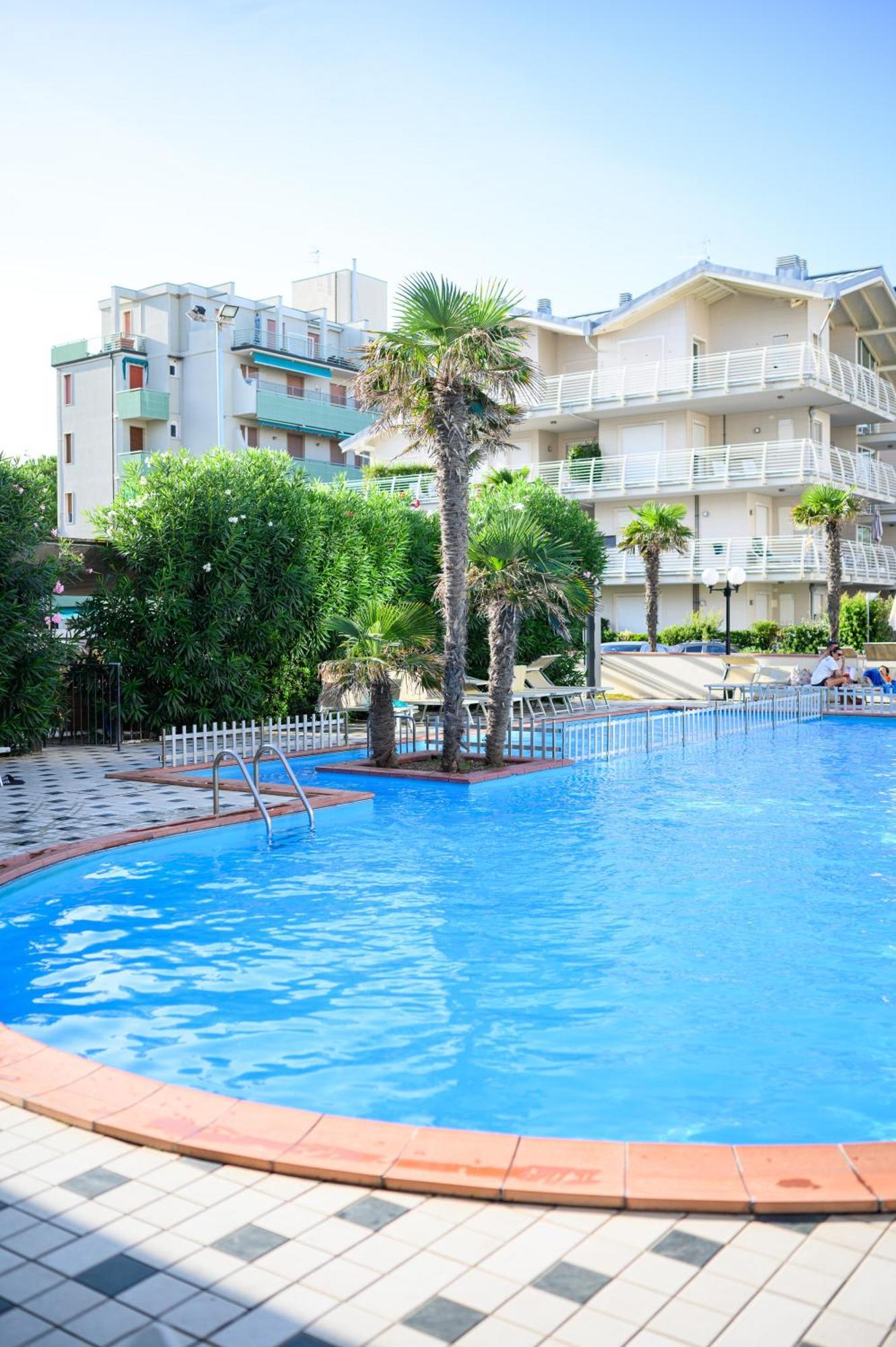 Hotel De Paris Lido Di Savio Exterior photo